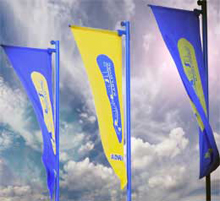Adriadiesel d.d. web stranice :: Zastave sa logom kompanije
